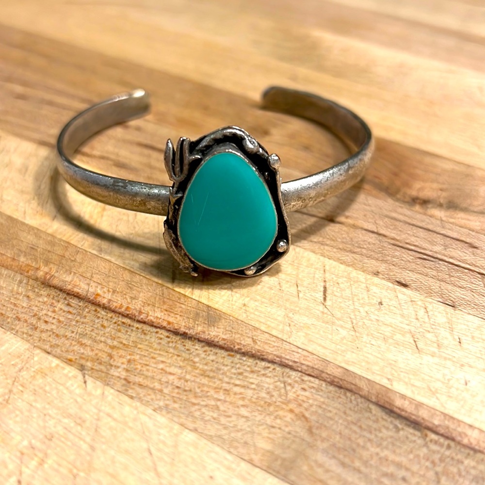 Silver “Western Style” cuff bracelet with teal blue stone